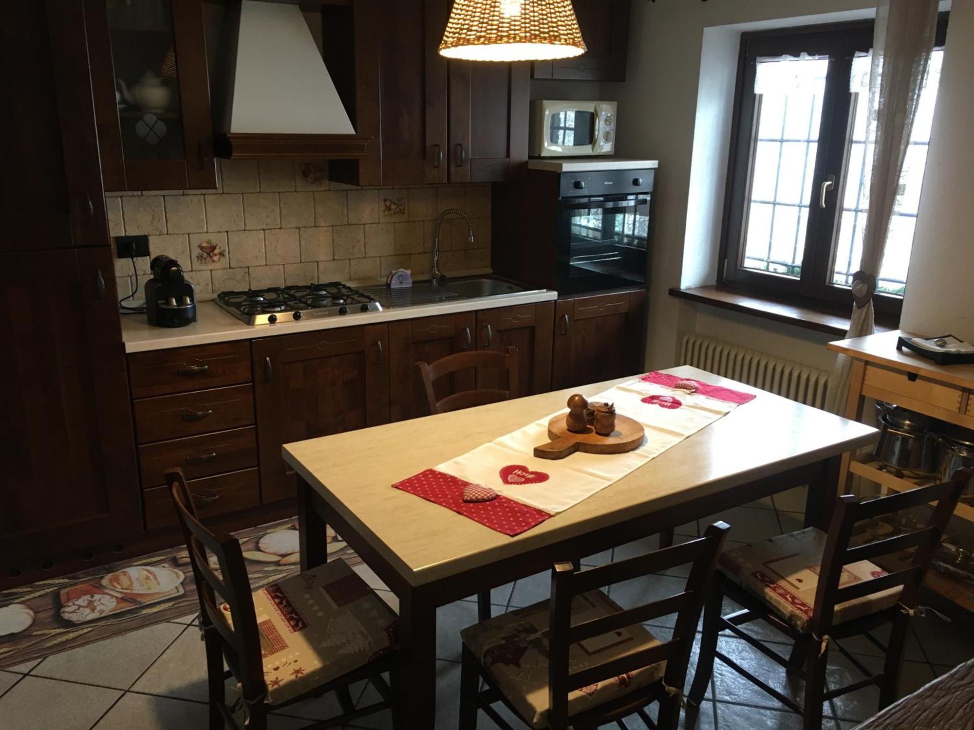 La Casa Del Bosco Apartment Аоста Екстериор снимка